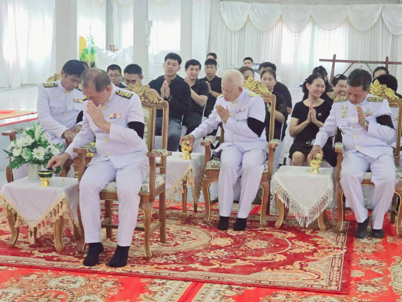 วันนี้ (16 มิ.ย. 2569) เวลา 17.00 น. นายประจักษ์ อภัยภักดิ์ นายกเทศมนตรีตำบลวัดหลวง เป็นเจ้าภาพประกอบพิธีบำเพ็ญกุศล สวดพระอภิธรรม อุทิศถวายพระกุศลแด่ สมเด็จพระเจ้าลูกเธอ เจ้าฟ้าพัชรกิติยาภา นเรนทราเทพยวดี กรมหลวงราชสาริณีสิริพัชร มหาวัชรราชธิดา ณ วัดจอมทอ