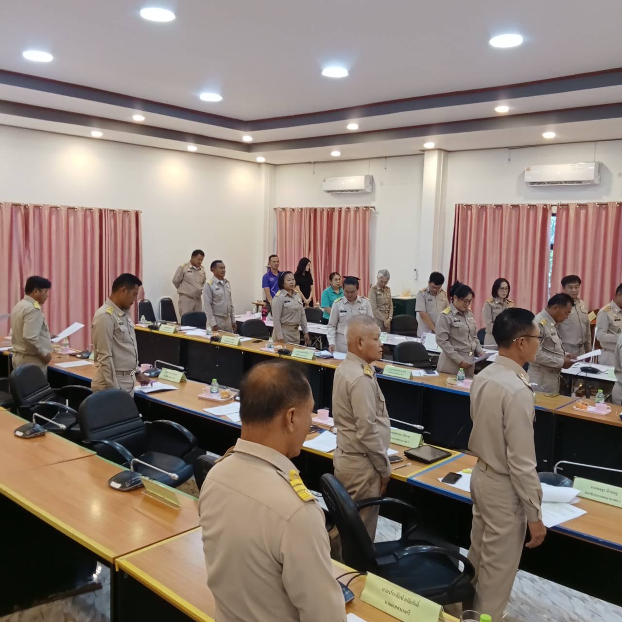 ระเบียบวาระการประชุมสภาเทศบาลตำบลวัดหลวง ครั้งแรก วันพุธ ที่ 6 พ.ค. 2569 เรื่อง การเลือกประธานสภาเทศบาลตำบลวัดหลวง/รองประธานสภาฯ/เลขานุการฯ/ ท่านนายอำเภอโพนพิสัย นายมนตรี  จารุธำรง ปฏิบัติราชการแทนผู้ว่าราชการจังหวัดหนองคาย เพื่อให้นายอำเภอโพนพิสัยลงนามแต