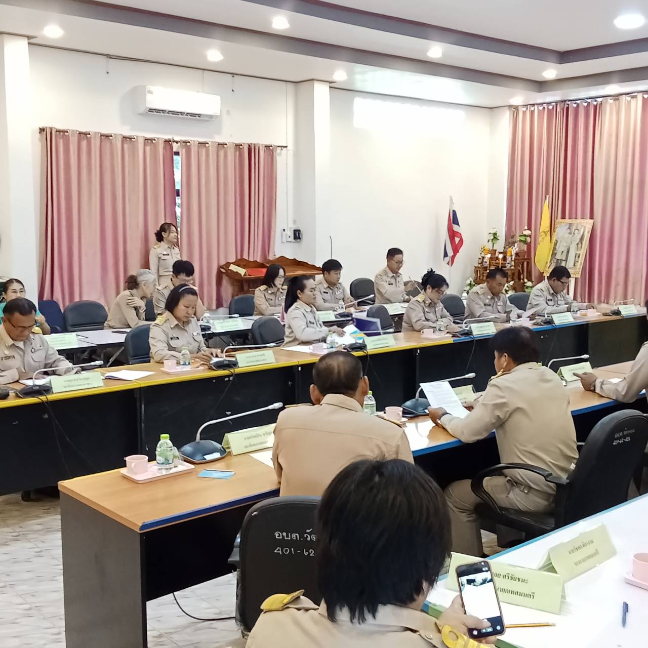 ระเบียบวาระการประชุมสภาเทศบาลตำบลวัดหลวง ครั้งแรก วันพุธ ที่ 6 พ.ค. 2569 เรื่อง การเลือกประธานสภาเทศบาลตำบลวัดหลวง/รองประธานสภาฯ/เลขานุการฯ/ ท่านนายอำเภอโพนพิสัย นายมนตรี  จารุธำรง ปฏิบัติราชการแทนผู้ว่าราชการจังหวัดหนองคาย เพื่อให้นายอำเภอโพนพิสัยลงนามแต