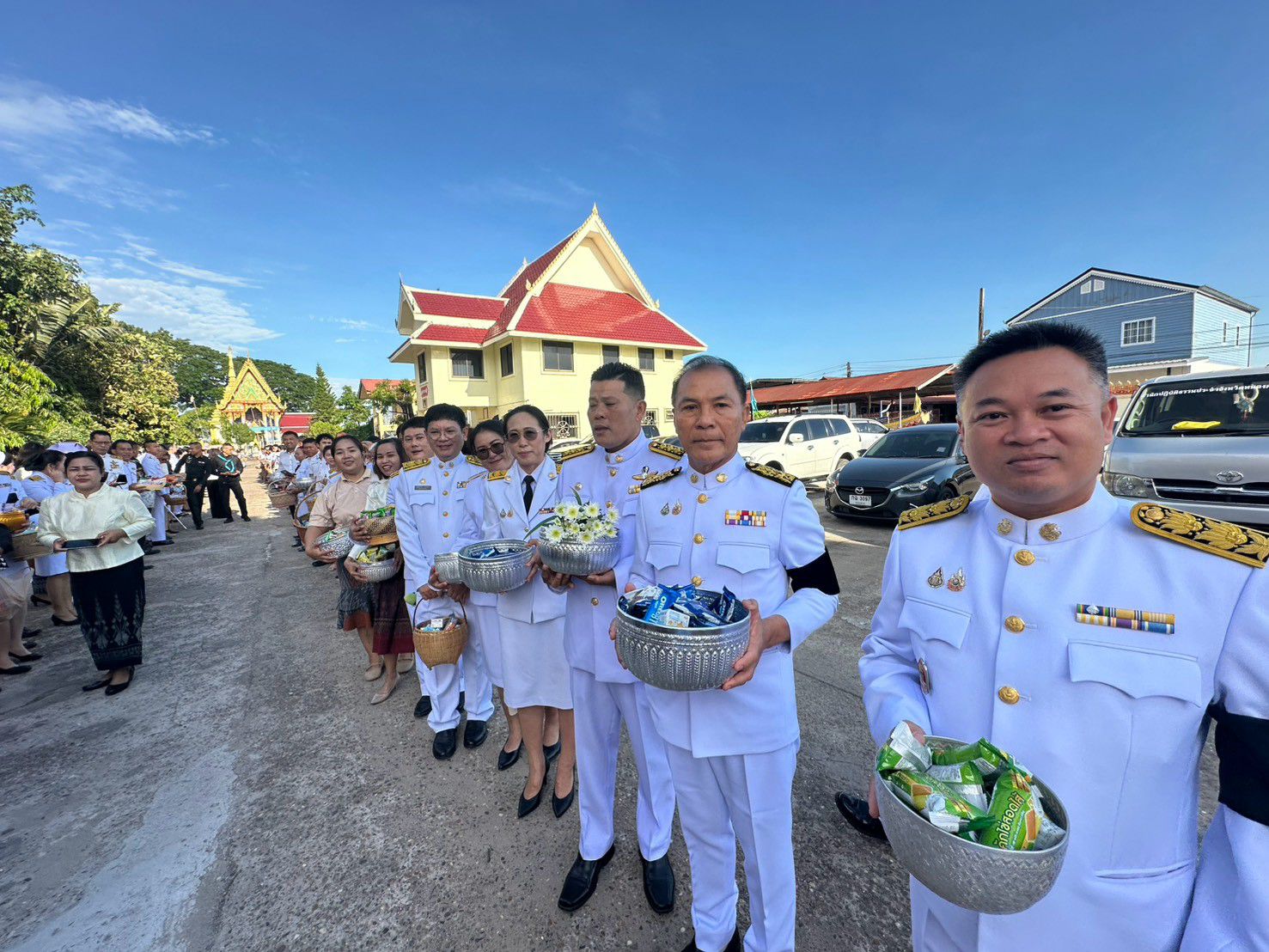 นอังคารที่ 13 ตุลาคม 2569 เวลา 07.30 น. เทศบาลตำบลวัดหลวง นำโดยนายประจักษ์ อภัยภักดิ์ นายกเทศมนตรีตำบลวัดหลวง พร้อมบุคลากรในสังกัดเข้าร่วมกิจกรรมในวันนวมินทรมหาราช กับส่วนราชการต่างๆ ในพื้นที่ซึ่งตรงกับวันที่ 13 ตุลาคม ของทุกปี ณ วัดจอมนาง ต.จุมพล อ.โพนพิ