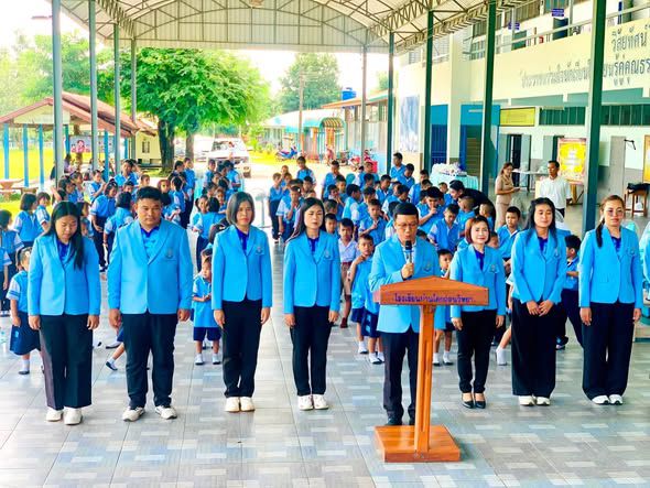 วันจันทร์ ที่ 27 กรกฎาคม 2569 เวลา 09.00น. นายประจักษ์ อภัยภักดิ์ นายกเทศมนตรีตำบลวัดหลวง ได้เป็นประธานกล่างเปิดโครงการพัฒนาทักษะการอ่านออก เขียนได้ของนักเรียน ณ โรงเรียนบ้านโคกถ่อนสองแพพิทยา โดยกิจกรรมนี้จัดขึ้นเพื่อส่งเสริมพัฒนานักเรียนให้สามารถอ่านออกแ